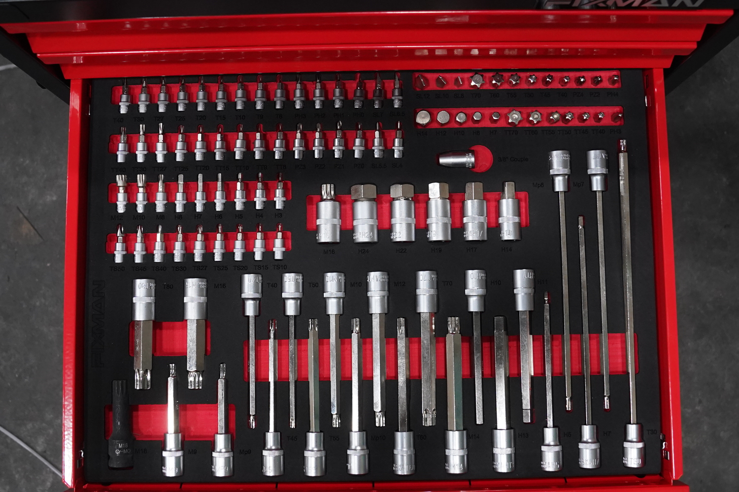 ตู้เครื่องมือ M1RP7B พร้อมเครื่องมือ